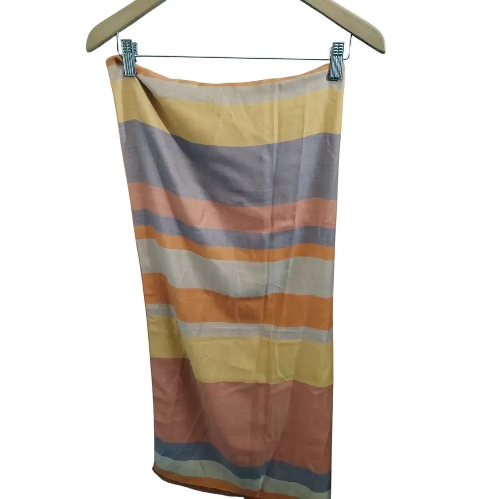 J Paul Getty Museum 100% silk